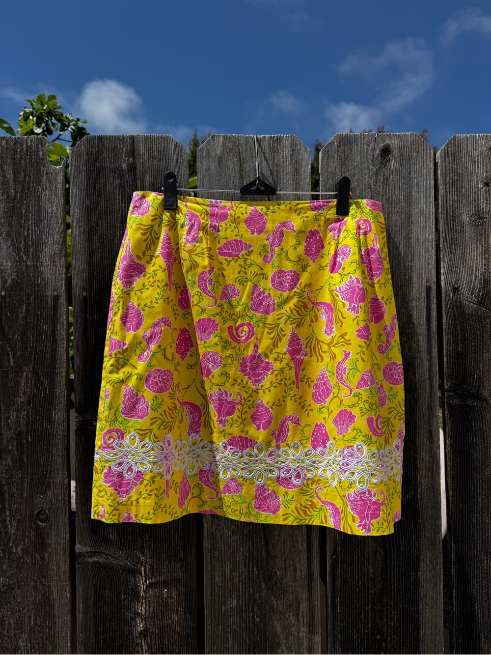Vintage Yellow & Pink Sea Shell Mini Skirt White Embroidered Trim Beach Ocean
